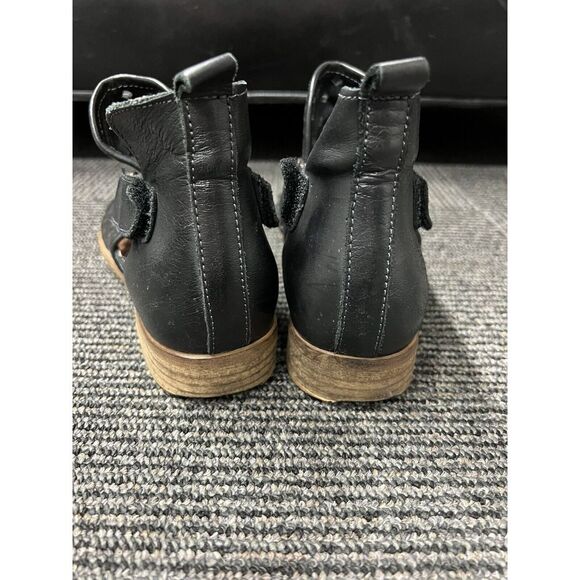 Musse & Cloud Caila Ankle Boots Women's 39/ 8 Black Leather Perforated Bootie - Picture 5 of 10